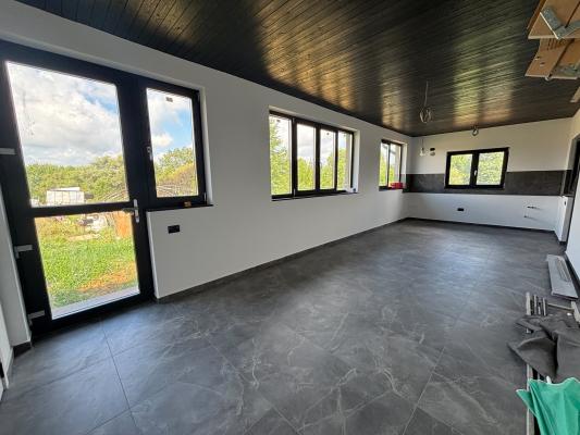 Case individuale finisate  Mocira | 6 ari teren | Garaj 36 mp | Terasă 39 mp | La 5 minute de Baia Mare