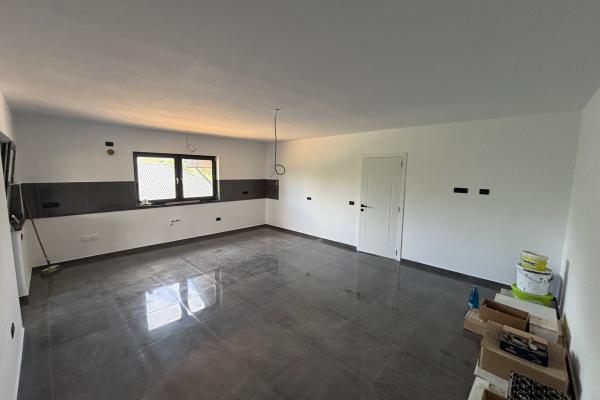 Case individuale finisate Mocira | 6 ari teren | Garaj 36 mp | Terasă 39 mp | La 5 minute de Baia Mare