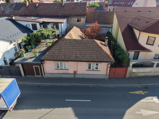 Casă de vânzare în Centrul Vechi Baia Mare – ideală pentru renovare