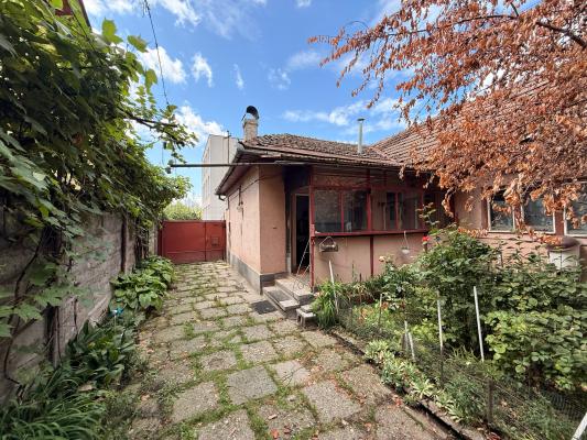 Casă de vânzare în Centrul Vechi Baia Mare – ideală pentru renovare