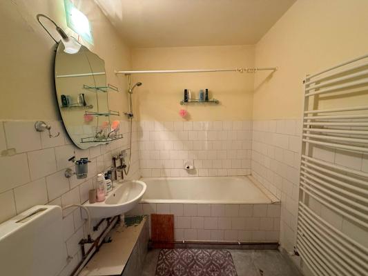 Apartament 2 camere - decomandat Moldovei zona Ambasador