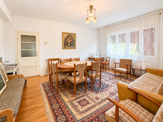 Casă individuală D+P+1E | 353 mp | 483 mp teren | zona 22 Decembrie Baia Mare