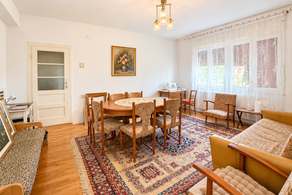 Casă individuală D+P+1E | 353 mp | 483 mp teren | zona 22 Decembrie Baia Mare