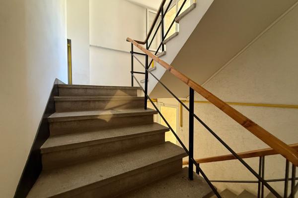 Apartament | 4 camere| Prefectura zona CASPEV| Garaj +beci