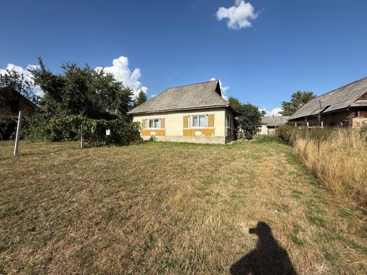 Casă individuală Satu Nou de Sus 7 min de Baia Mare ,38 ari teren