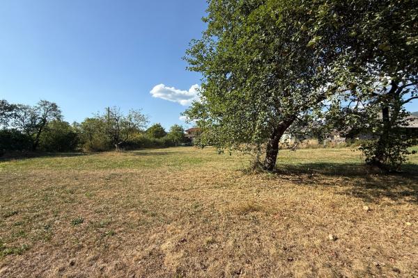 Casă individuală Satu Nou de Sus 7 min de Baia Mare ,38 ari teren