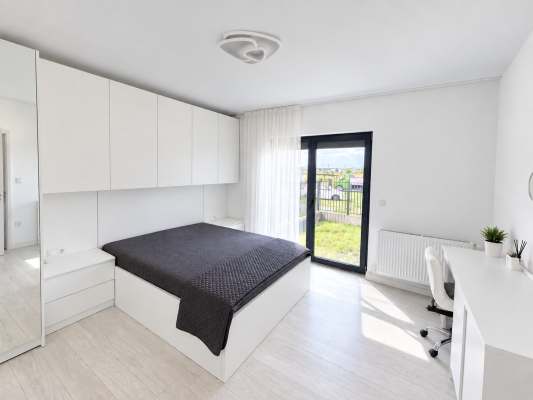 Apartament 2 camere | Prima închiriere | Curte proprie | Zona Brândușelor