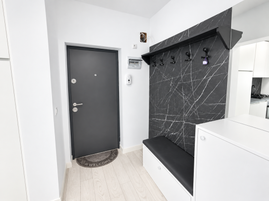 Apartament 2 camere | Prima închiriere | Curte proprie | Zona Brândușelor