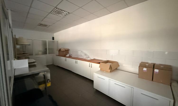 Vanzare spatiu comercial V.Lucaciu zona IMMUM 215 mp