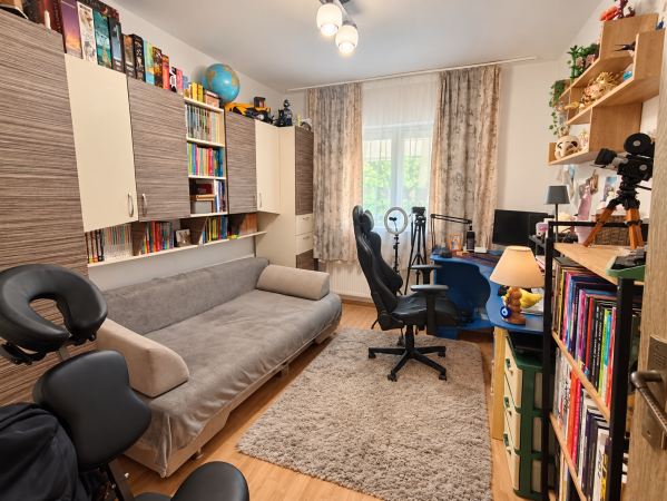 Apartament 3 camere etaj 1 zona Clinica Somesan