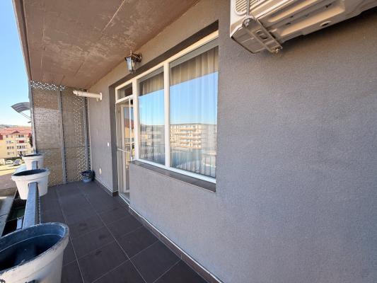 Apartament decomandat, 2 camere, balcon spațios de 7 mp și parcare subterană Marasesti