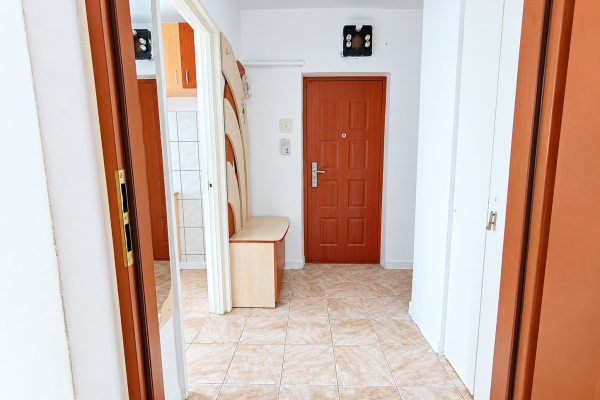 Apartament cu 2 camere – Str. Victor Babeș, zona Spitalul TBC