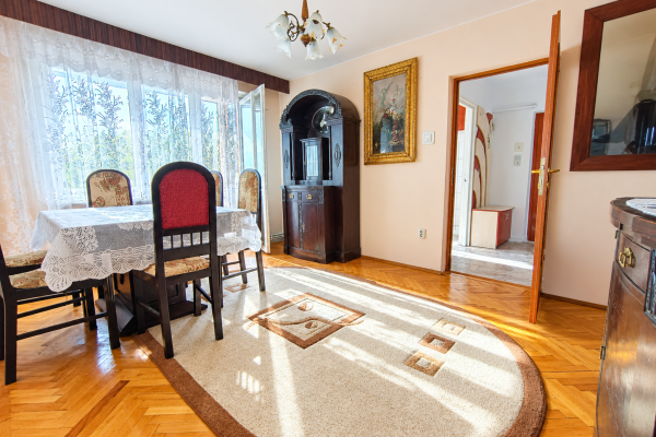 Apartament cu 2 camere – Str. Victor Babeș, zona Spitalul TBC