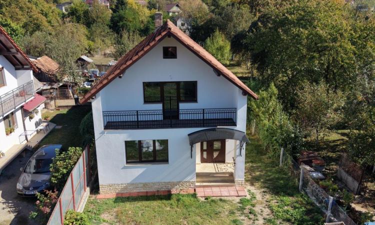 VILĂ P+1 SEMIFINISATĂ | 180 MP UTILI | TEREN 1.233 MP | VALE LA LIMITA PROPRIETĂȚII