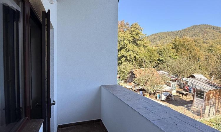 VILĂ P+1 SEMIFINISATĂ | 180 MP UTILI | TEREN 1.233 MP | VALE LA LIMITA PROPRIETĂȚII