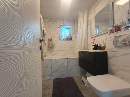 Apartament 3 camere, 64 mp, decomandat, zona Lidl