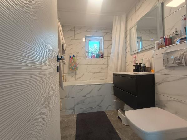 Apartament 3 camere, 64 mp, decomandat, zona Lidl