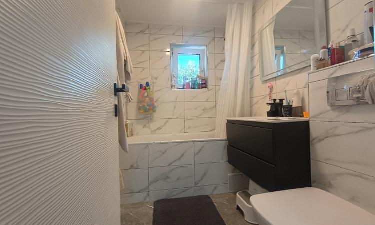 Apartament 3 camere, 64 mp, decomandat, zona Lidl