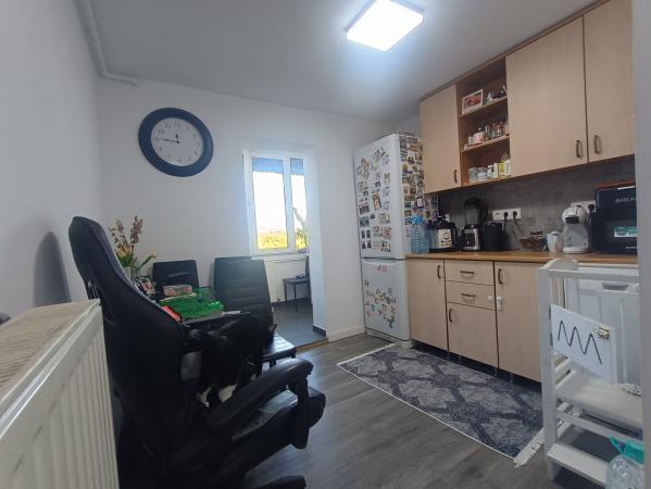 Apartament 3 camere, 64 mp, decomandat, zona Lidl