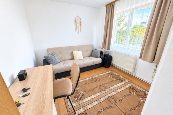 Apartament 2 Camere – Etaj 3, Str. Victor Babes, Vivo Mall