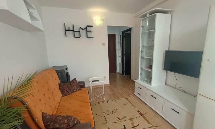 Garsonieră de vânzare – 26 mp, etaj 2, mobilată și utilată