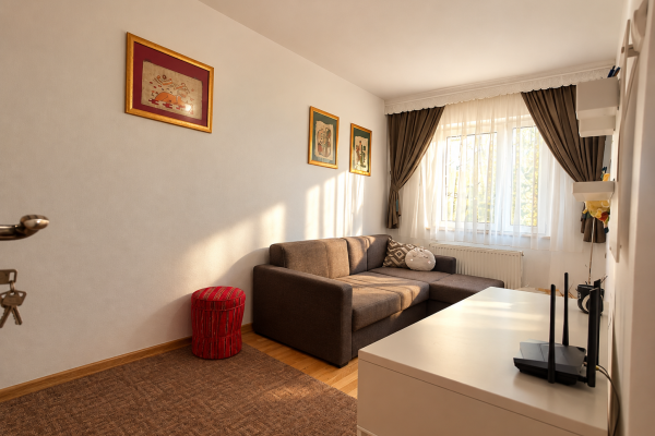 Garsonieră de vânzare – etaj 2, zona Meda