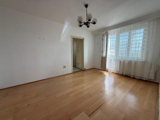 Apartament 3 camere, Cuza Voda (Varsteana)