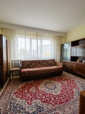 Apartament cu 3 camere zona Petru Rares