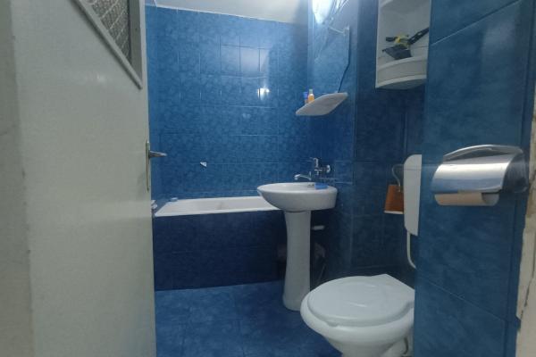 Apartament cu 3 camere zona Petru Rares
