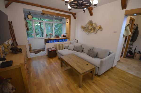 Apartament 2 camere - mobilat si utilat - etaj 1 - bloc anvelopat