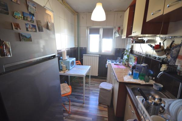 Apartament 3 camere Colentina - bloc anvelopat - terasa refacuta