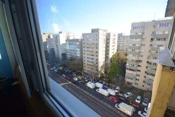 Apartament 3 camere Colentina - bloc anvelopat - terasa refacuta