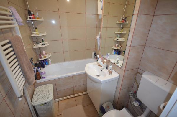 Apartament 3 camere Pantelimon - Delfinului - Bloc anvelopat