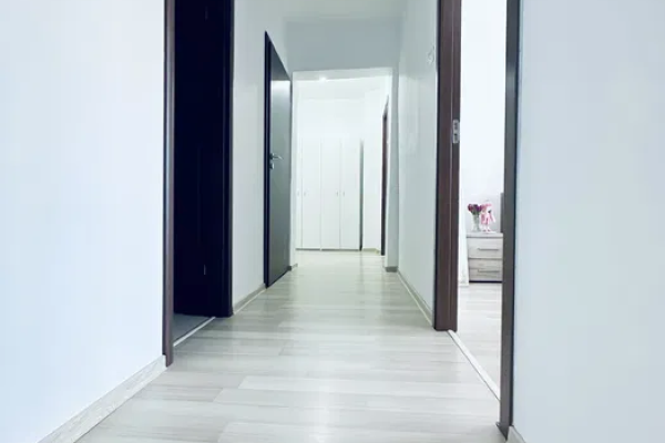Apartament 3 camere Pantelimon - Delfinului - Bloc anvelopat