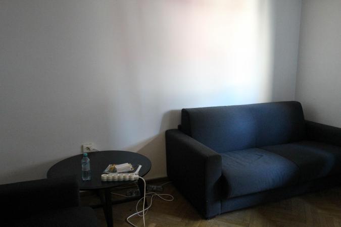 Curte proprie. Stylish. Comercial&Office