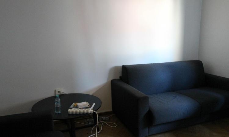 Curte proprie. Stylish. Comercial&Office