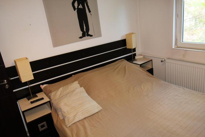 Bloc anvelopat. 2 camere, etaj 4- Baneasa