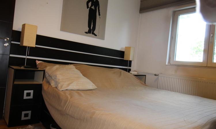 Bloc anvelopat. 2 camere, etaj 4- Baneasa