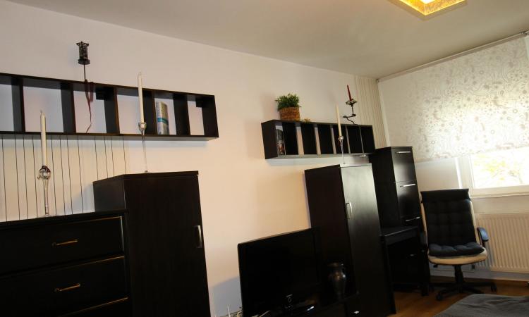 Bloc anvelopat. 2 camere, etaj 4- Baneasa