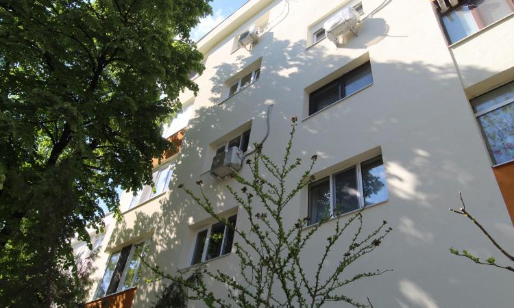 Bloc anvelopat. 2 camere, etaj 4- Baneasa