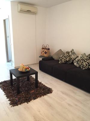 Garsoniera zona Diham cu balcon inchis etaj 8/10