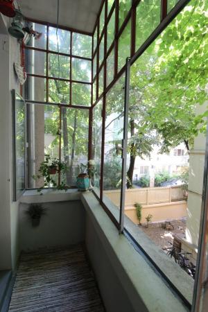 London etc. 1- with 2 balconies in the villa P+2- Apartment in the villa