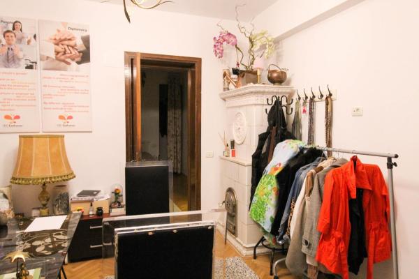 Londra etj 1- cu 2 balcoane in vila P+2- Apartament in vila