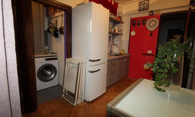 London etc. 1- with 2 balconies in the villa P+2- Apartment in the villa