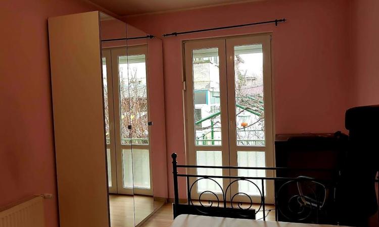 Parter 2 camere str Glinka- liniste, verdeata- perfect pentru persoana singura