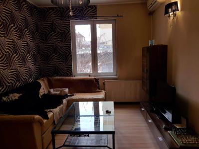 Parter 2 camere str Glinka- liniste, verdeata- perfect pentru persoana singura