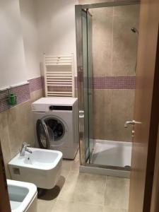 Apartament pe Parter in vila. 2 camere. Unirii- Mitropolie. SU 44, 42 mp