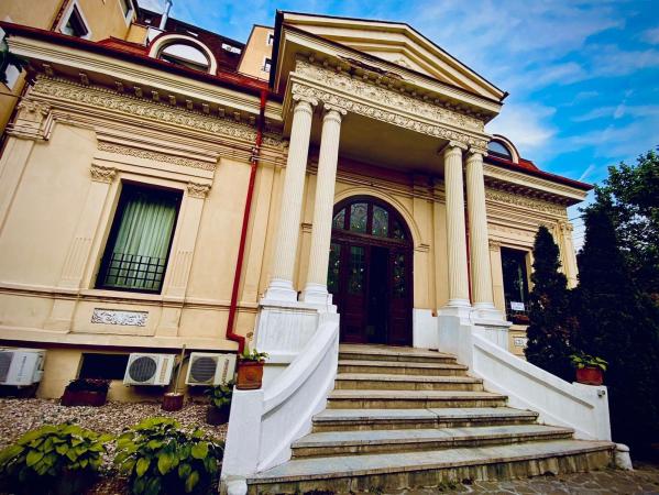 Apartament pe Parter in vila. 2 camere. Unirii- Mitropolie. SU 44, 42 mp