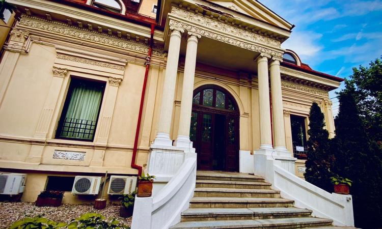 Apartament pe Parter in vila. 2 camere. Unirii- Mitropolie. SU 44, 42 mp