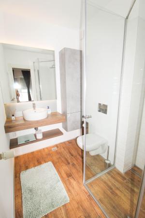 3 camere - Lux - Belvedere Aviatiei - 2locuri de parcare incluse-chirias inclus